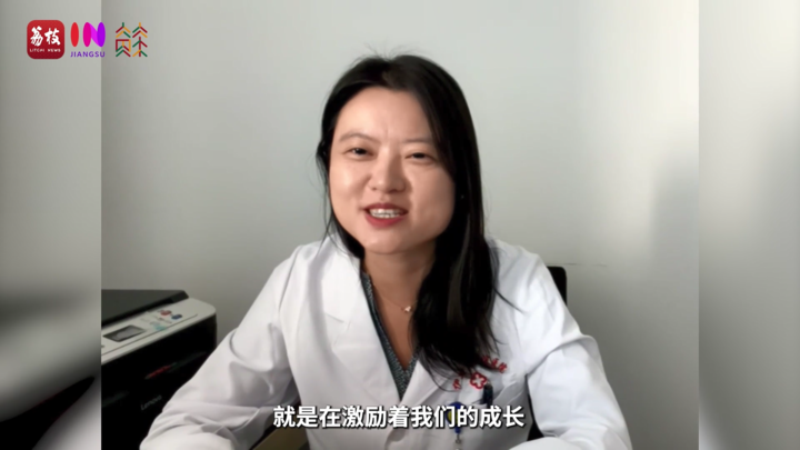 “周老师，学生们来报到！”30年前的公开课“刷屏”之后……丨教师节特别策划